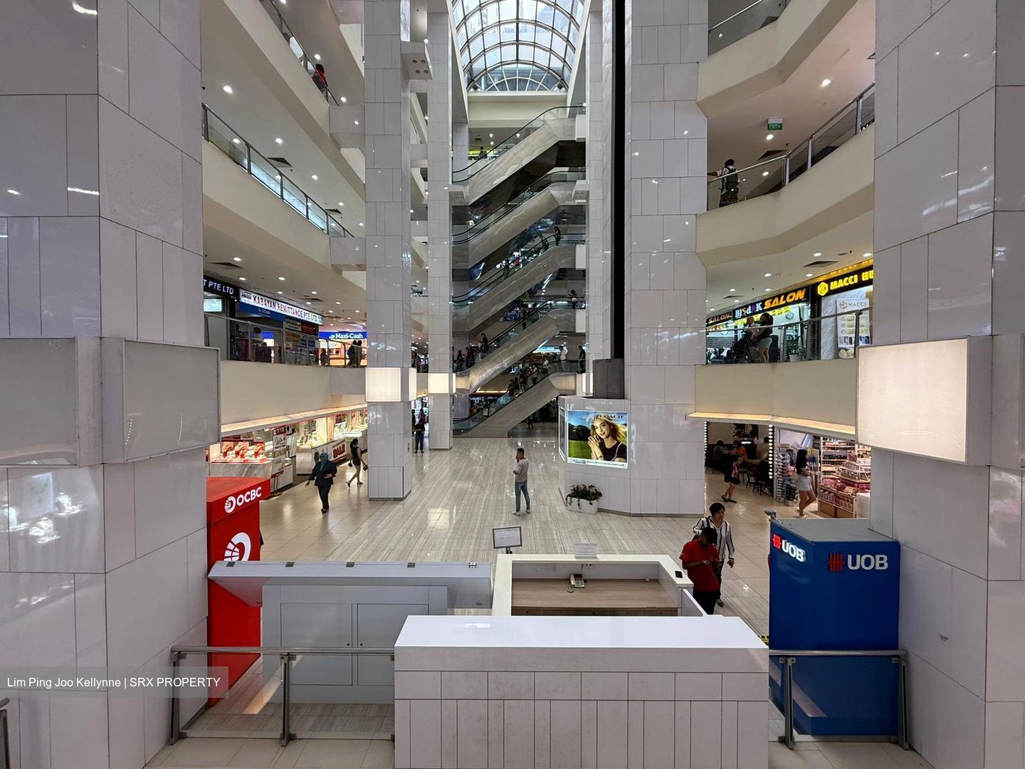 Lucky Plaza (D9), Shop House #442885001